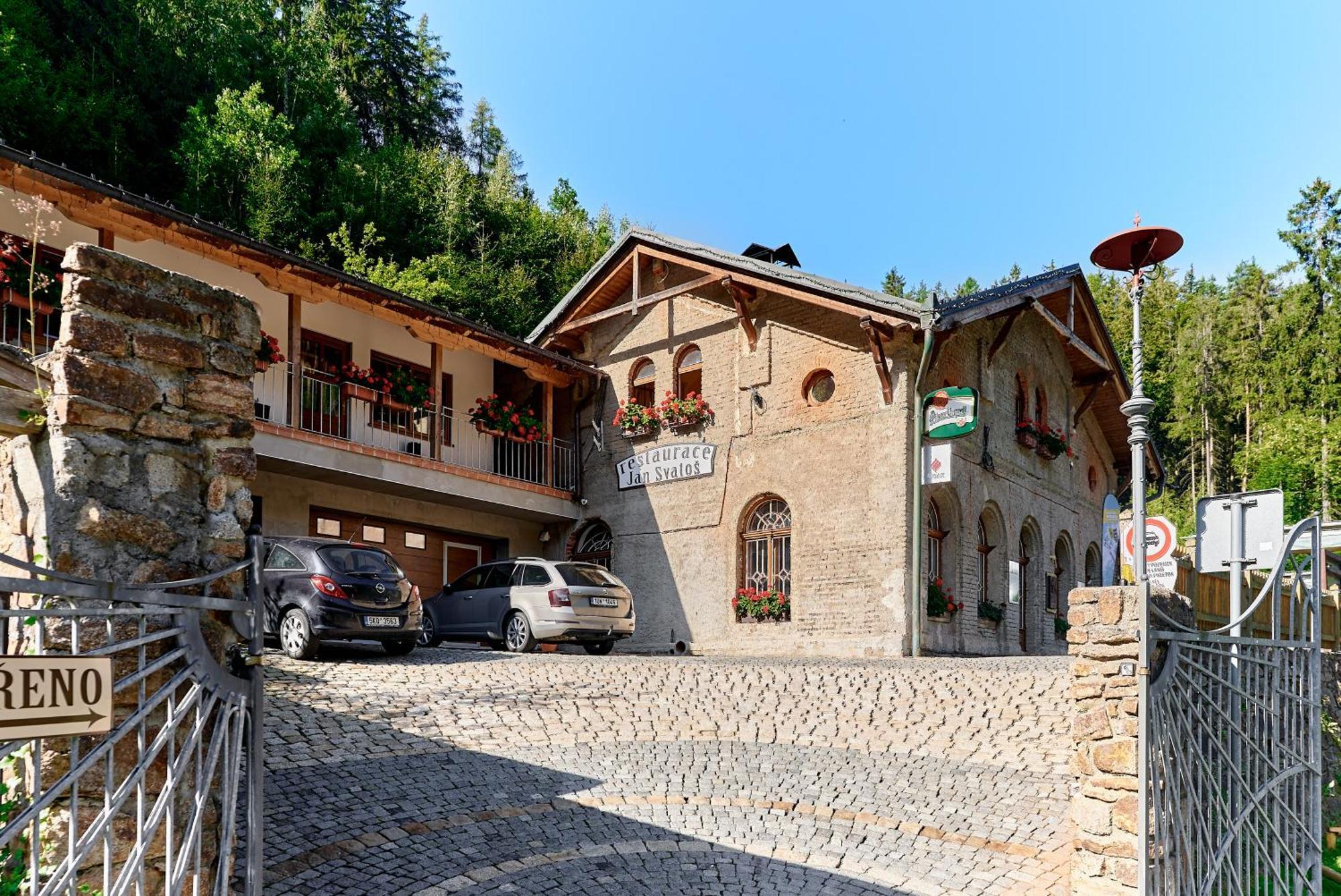Apartmány Svatošské skály Loket Exterior foto